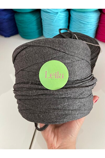 Leila Design kırçıllı antrasit penye ip (600-650gr) 1 adet fiyatıdır.