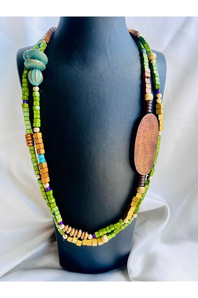 COCOSH TAKI Khaki Green Wood Bead Long Twist Multi-Design Necklace