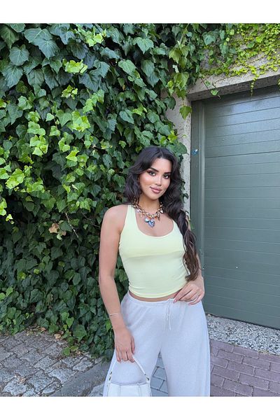 mekabutik Yellow Halter Crop