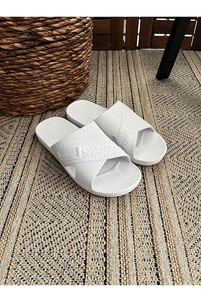 Behtah Kundura Men's Anti-Slip Sole Balcony Bathroom Garden Pool Slippers Military Service
