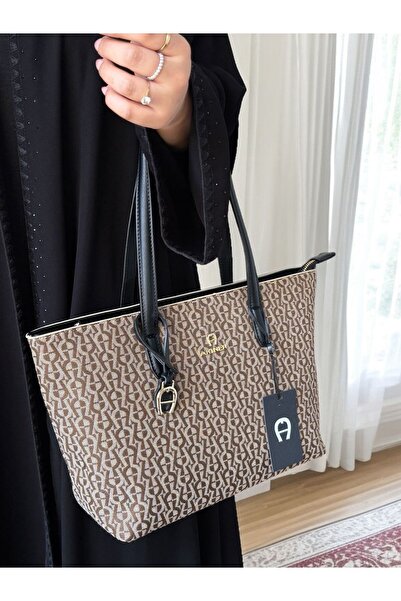 GENERAL A wonderful and beautiful women's shoulder bag, Master, from Aqnar