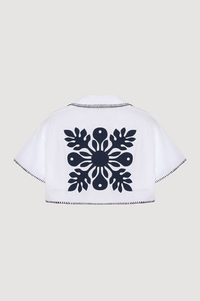 Quzu Cămașă de in cu buzunar cu detaliu de broderie etnică pe spate albă