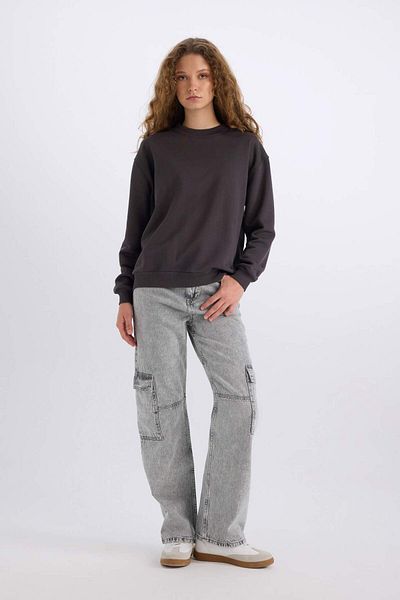 DeFacto Oversize Wide Fit Crew Neck Basic Plain Thick Sweatshirt E3859Ax24Wn