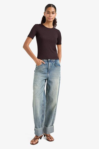 DeFacto Slim Fit Tight Fit Crew Neck Basic Plain Ribbed Camisole Short Sleeve T-Shirt C0097Ax25Au