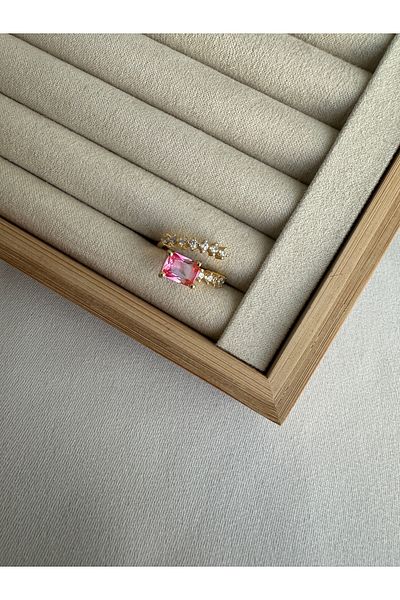ringbox Color Transition Pink Spiral Ring
