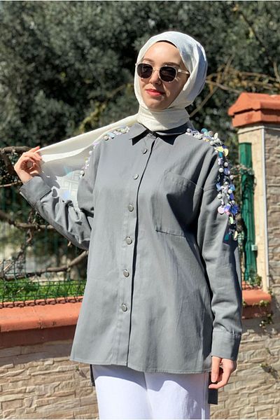 Moda Rosa 25K5365 - Gray - Pearl Detail Gabardine Jacket