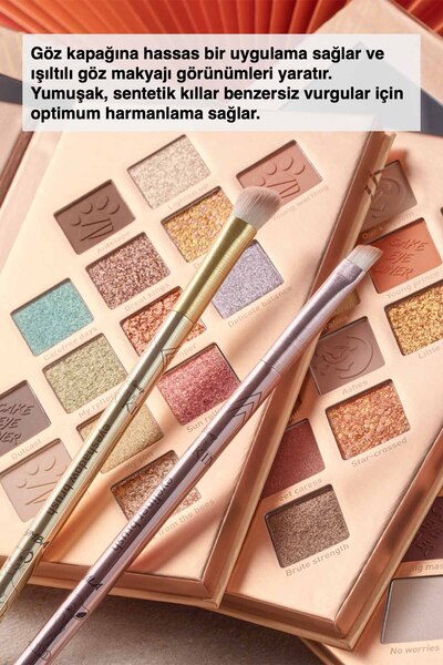 Essence Disney The Lion King Göz Farı Fırçası