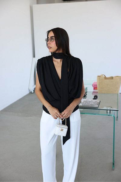 Özge Özgenç Halter Neck Button Detailed Blouse