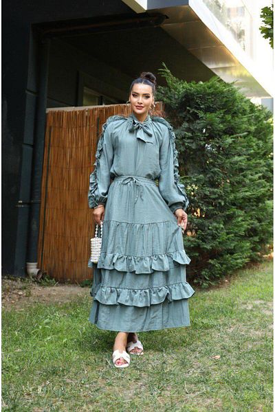 Dadali Dotted Ruffle Skirt Suit Mint Green