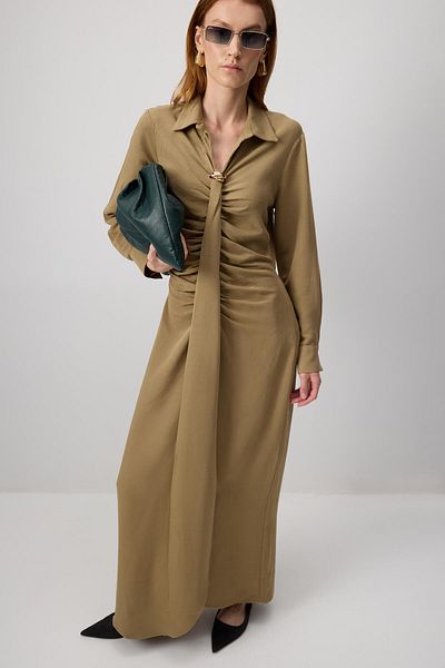 Touché Privé Brooch Detail Tight Dress