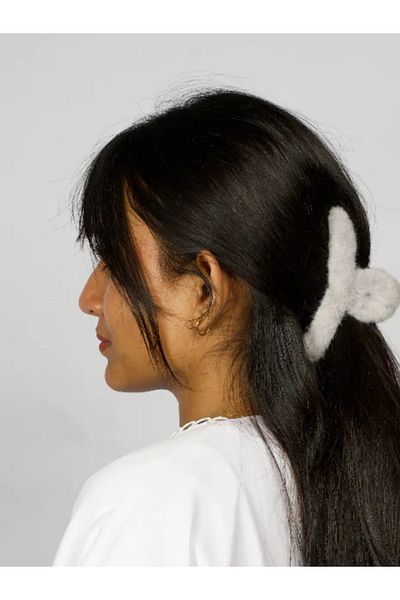 ZAAS Fuzzy Claw Clips (Pack of 3) ‚Äì Soft, Textured Plastic Hair Clips for Women