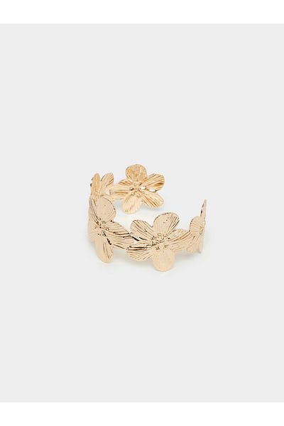 Styli Flower Textured Cuff Bracelet