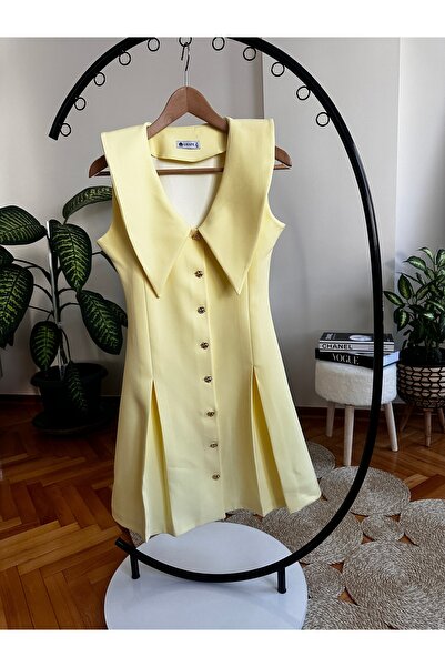 MODA Geniş Sivri Uçlu Yaka Önü Gold Düğmeli Elbise