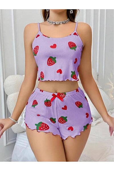 LUXERİA UNDERWEAR Kadın Mor Çilek Desenli Şortlu Pijama Takımı – Askılı Crop Üstlü Tatlı Ev Giyim