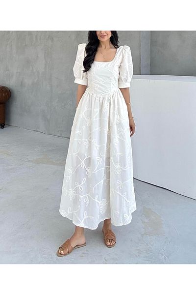 Afiş Butik Ecru Balloon Sleeve Embroidery Detailed Brode Dress