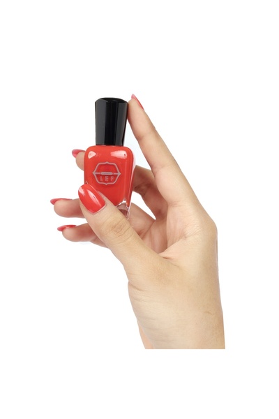 LEF COSMETICS ليف طلاء اظافر فيوجن بتاثير الجل لون ولمعان قوي