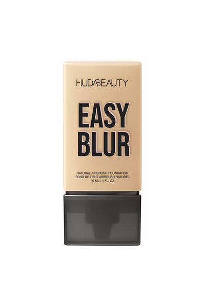 Huda Beauty Ultra Fluid and Smoothing Foundation That Provides a Natural and Airy Look - 210B Chai (30 ml)