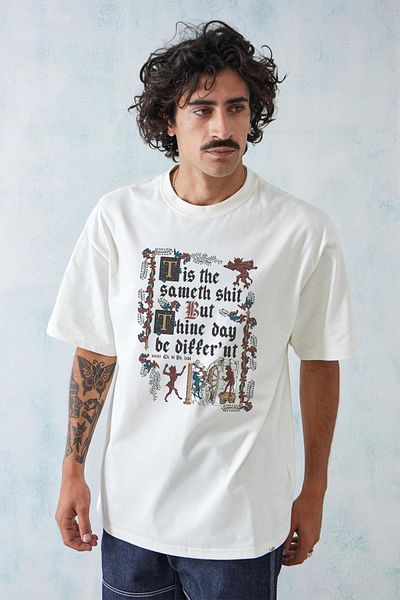 Tee&more. Unisex Oversize Tis the Sameth  Medieval Slogan Printed Premium T-Shirt