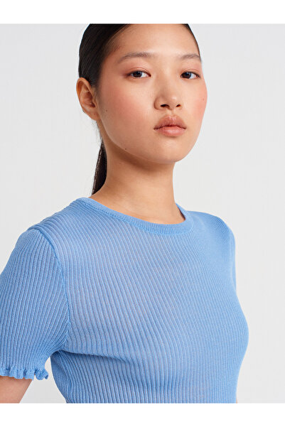 Dilvin 10783 Bisiklet Yaka Fırfırlı İnce Triko Bluz-Mavi
