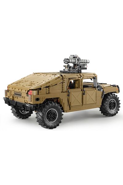 DOUBLE EAGLE Military Humvee vehicle made of CADA building blocks 3935 pcs