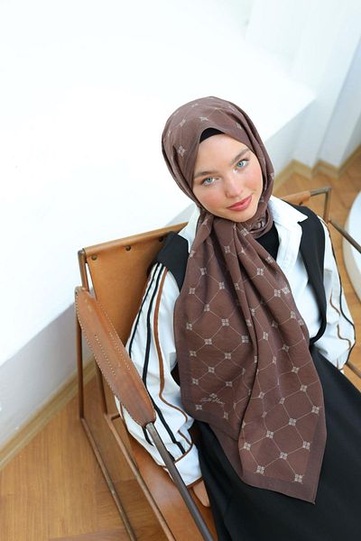 Silk Home Olinda Shawl - 49003 - Bitter Brown