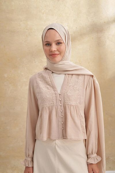ARMANDA Cream Felore Pattern Shawl 3356