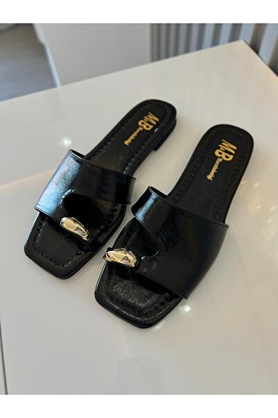 M&B büyük numara 36 ve 43 arası aksesuar detaylı pencereli kadın terlik