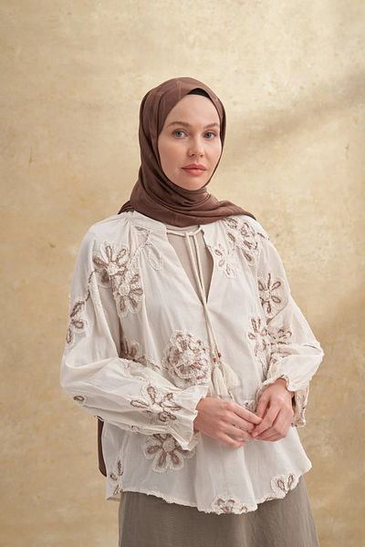 ARMANDA Bitter Brown Baroque Pattern Shawl 3357