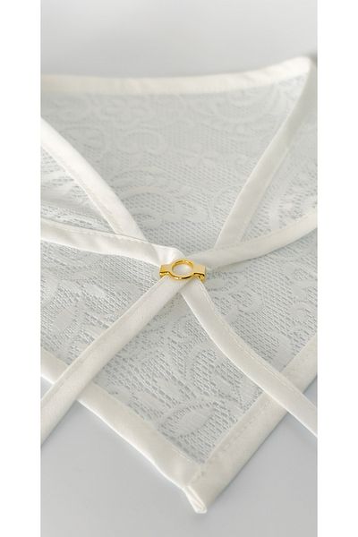 Handmade Betty Bands White Lace Patterned Tie-Up Bandana – Vintage Style