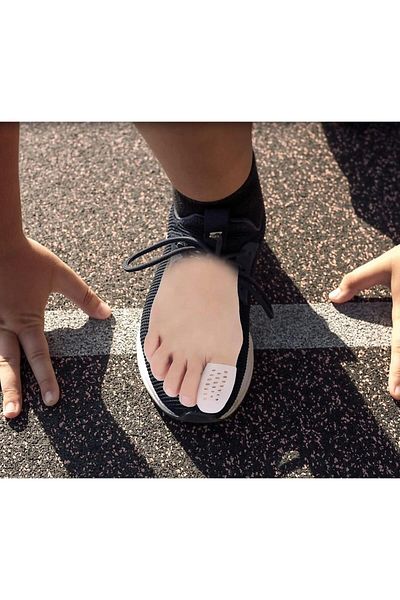 jetfast 1 Pair Perforated Silicone Hand Foot Finger Deformity Protector 4 cm