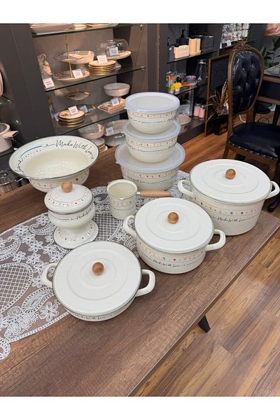 Santara Acar Made with Love Gorgeous Dowery Set Made of 7 Separate Products