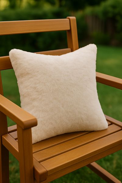 Viadela Soft Velvet Ecru Velvet Throw Pillow – 43X43 cm