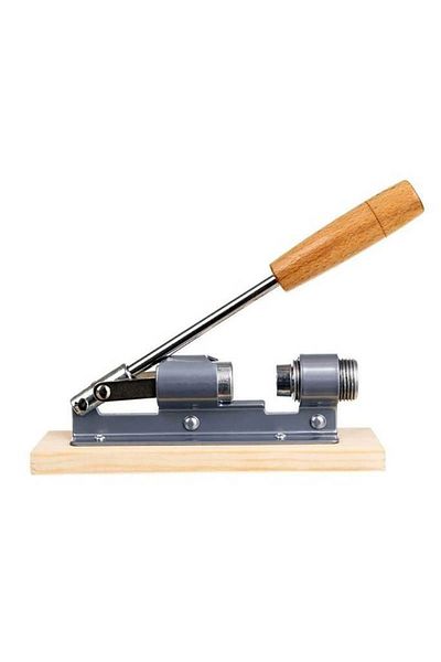 BV Manual nutcracker, Brown, 20 cm, HML51