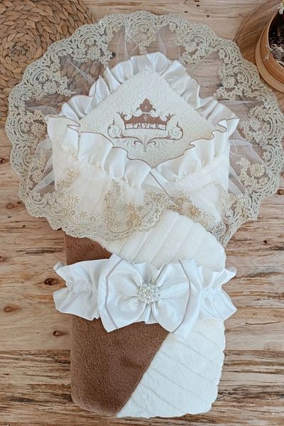 shopwave Newborn Wool Wool Fabric Crown Embroidered Guipure Veil Bow Prism Stone Unisex Swaddle Baby Blanket