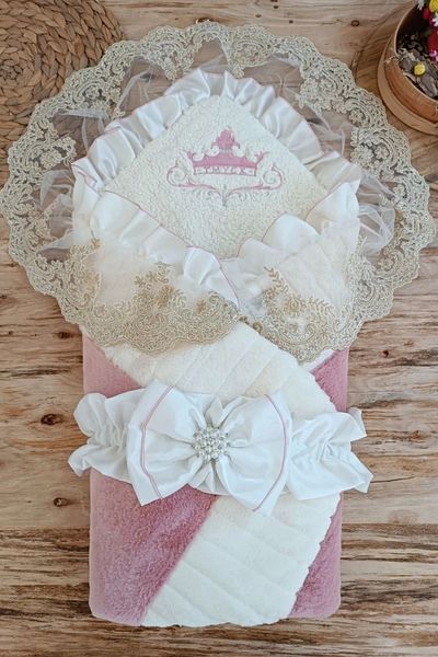 shopwave Newborn Wool Wool Fabric Crown Embroidered Guipure Veil Bow Prism Stone Unisex Swaddle Baby Blanket