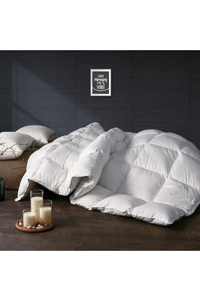 Linnda Home Double Goose Feather Quilt Set + 2 Pillows