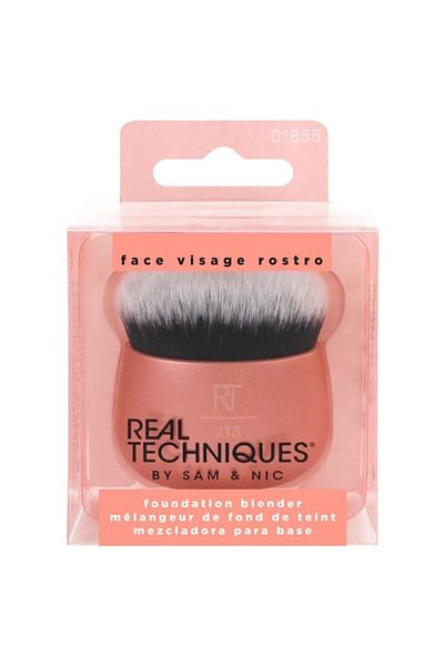 Real Techniques Foundation Blender Makyaj Fırçası