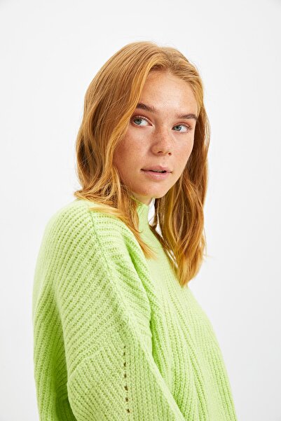 Trendyol Collection Pulover galben de tricotaje de bază cu textura moale TWOAW22KZ0474