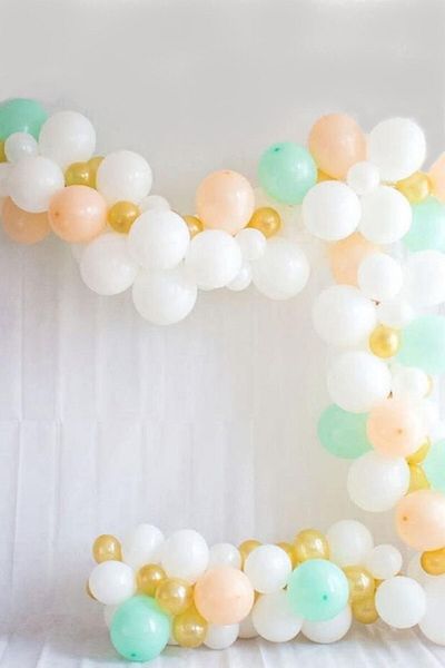 Trend Hediye Sepeti Macaron Pastel White - Green Salmon Peach Metallic Gold Balloon Chain