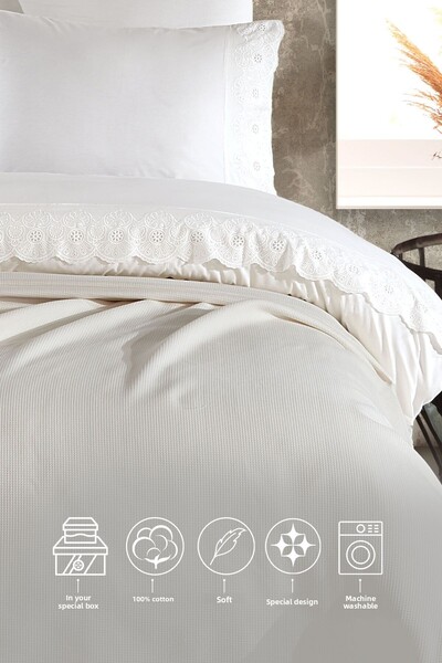 Elart Pique Set with Heritage Duvet Cover (220X240 cm)