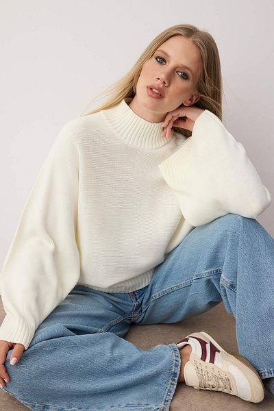Trendyol Collection Ecru Wide Fit Spanish Sleeve Knitwear Sweater Twoaw23Kz01838