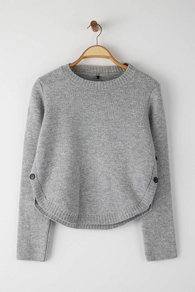 Trendyol Collection Gray Wide Fit Soft Textured Button Detailed Knitwear Sweater Twoaw26Kz00098