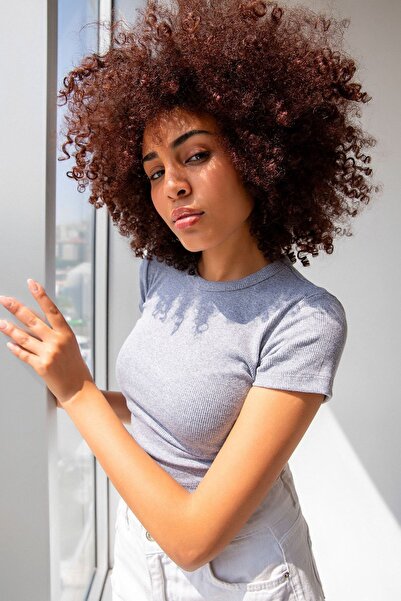 la & vetta Women's Gray Corded Crew Neck Basic Crop T-shirt