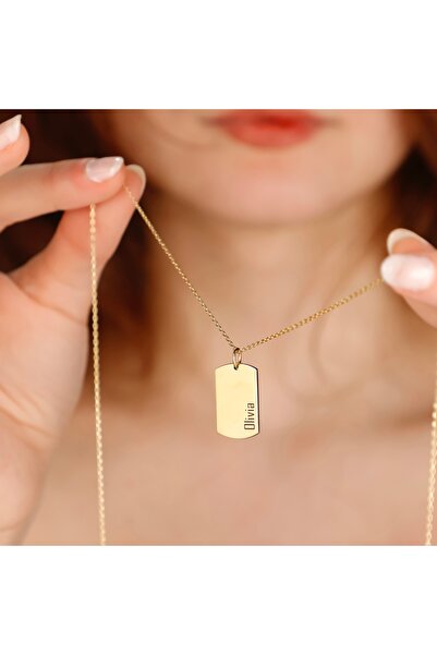 altın temas Kişiselleştirilebilir İsimli Dikdörtgen Plaka Kolye – Altın Kapla...