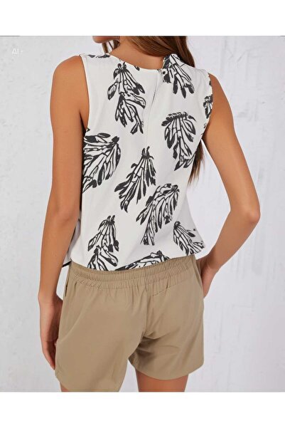 Cuyka Women's Hürrem Fabric Summer Shorts with Elastic Waist and Button Detail