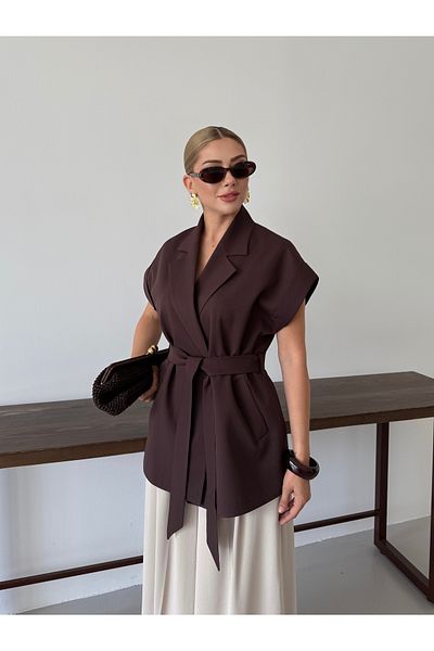 Nadrina Low sleeve oversize belted vest