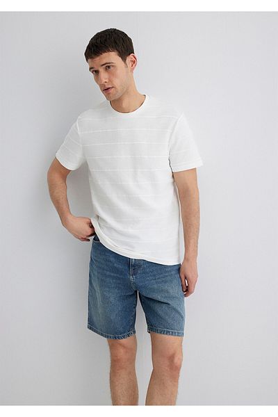 Mavi Ριγέ Λεπτομερές λευκό T-Shirt κανονική εφαρμογή / κανονική κοπή 0611409-70057