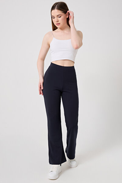 Miss couture İspanyol Paça Likralı Pantalon. Yüksek Kemer Yapısı ve Full Esnek Kumaştan Üretilmiştir