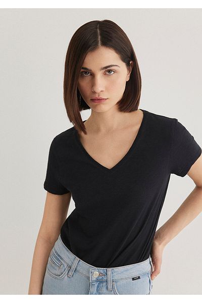Mavi Černé tričko Slim Fit Flared s výstřihem do V -168260-900