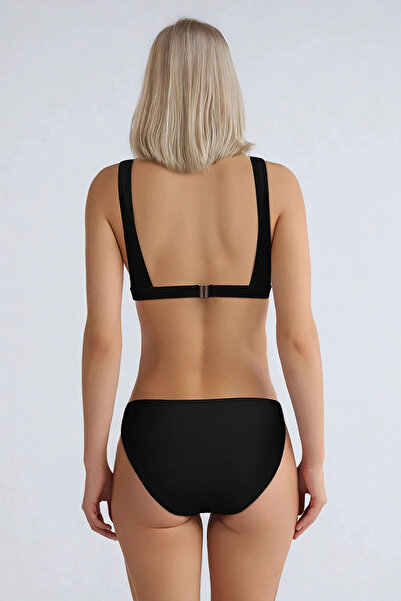 Kom Dokulu Kumaşlı Hafif Toparlayıcılı Kellyas Büstiyer Bikini